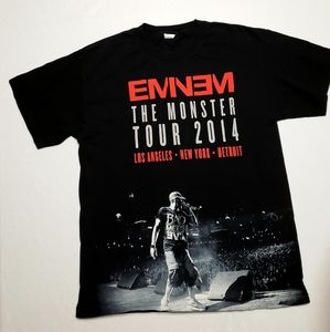 Eminem concert rapper tour shirt